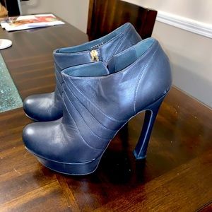 Saint Laurent Grey YSL Palais 105 Leather Platform Ankle Boots / Booties Size 40